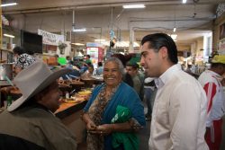 Arturo Sandoval Canals, visitó el Mercado Independencia para escuchar peticiones